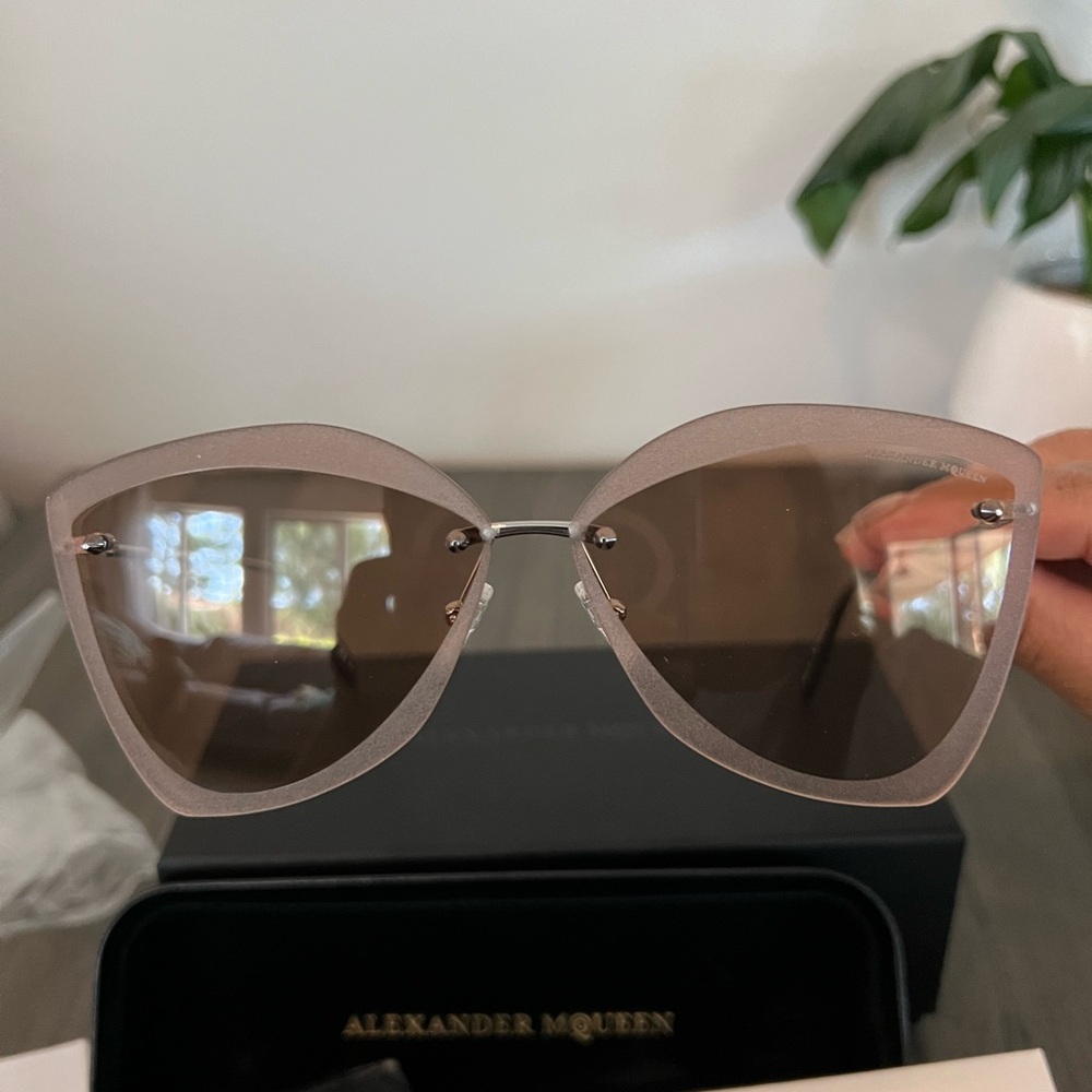 Alexander McQueen cat eye sunglasses